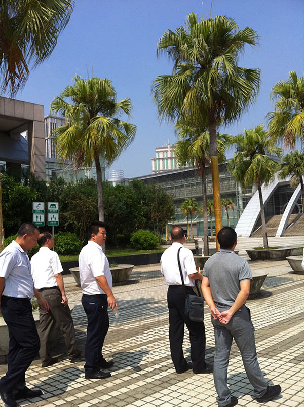 中投顧問(wèn)項(xiàng)目組赴廣東省江門(mén)市進(jìn)行調(diào)研 考察蓬江區(qū)小微企業(yè)“雙創(chuàng)”基地